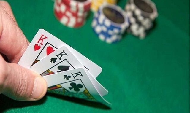 Chơi bài tấn - Khám phá nghệ thuật chiến lược trong trò chơi dân gian Việt Nam